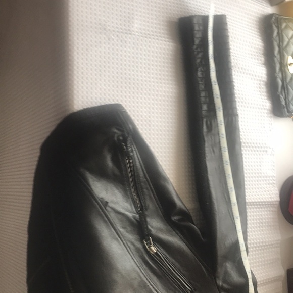 100% Genuine Leather from Bernardo Leathers - Picture 11 of 13